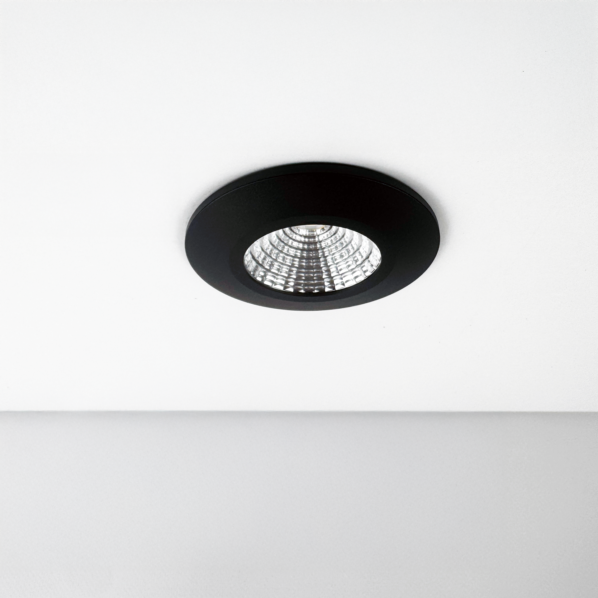 MOBiDIM COB SLIM R IP65