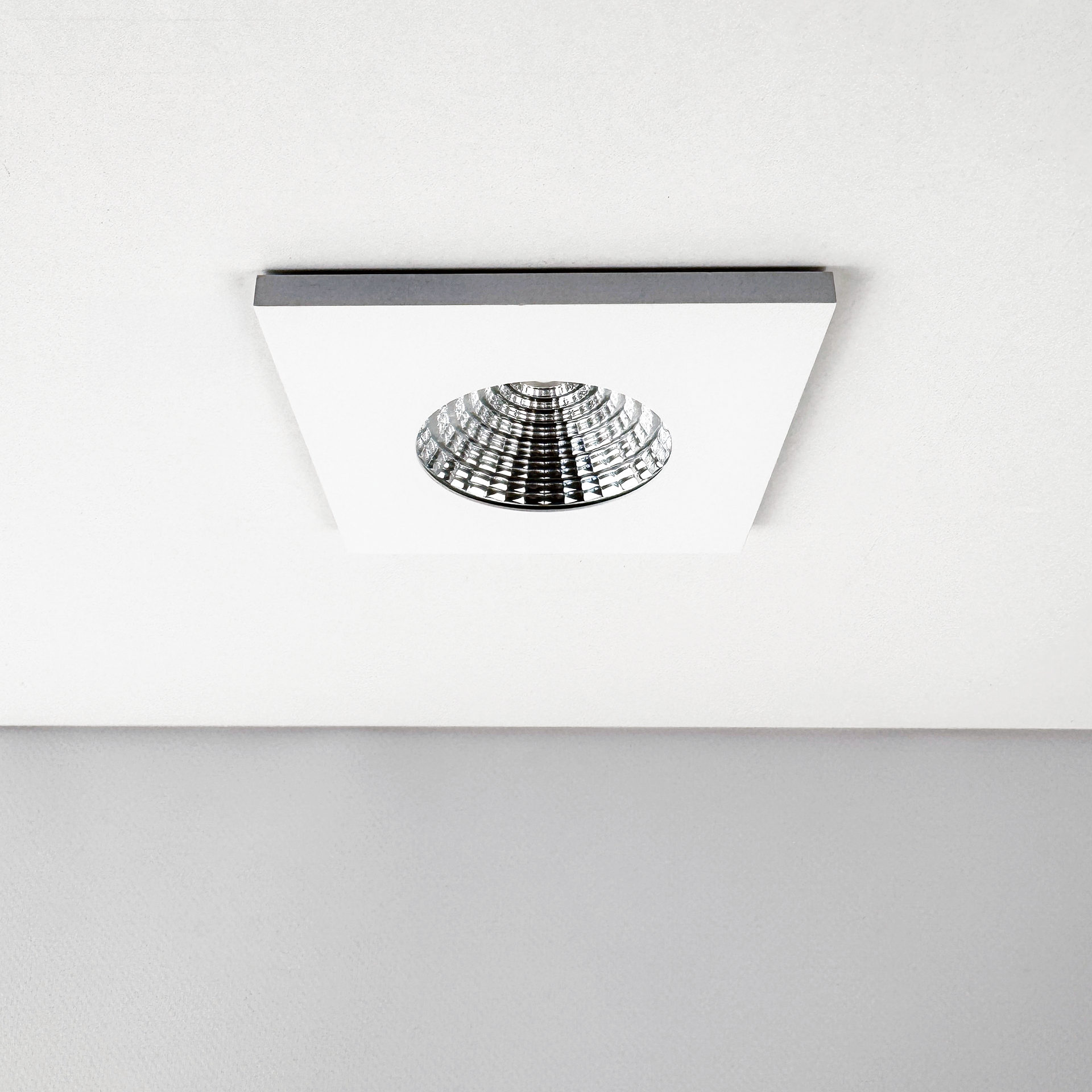 MOBiDIM COB SLIM Q IP65